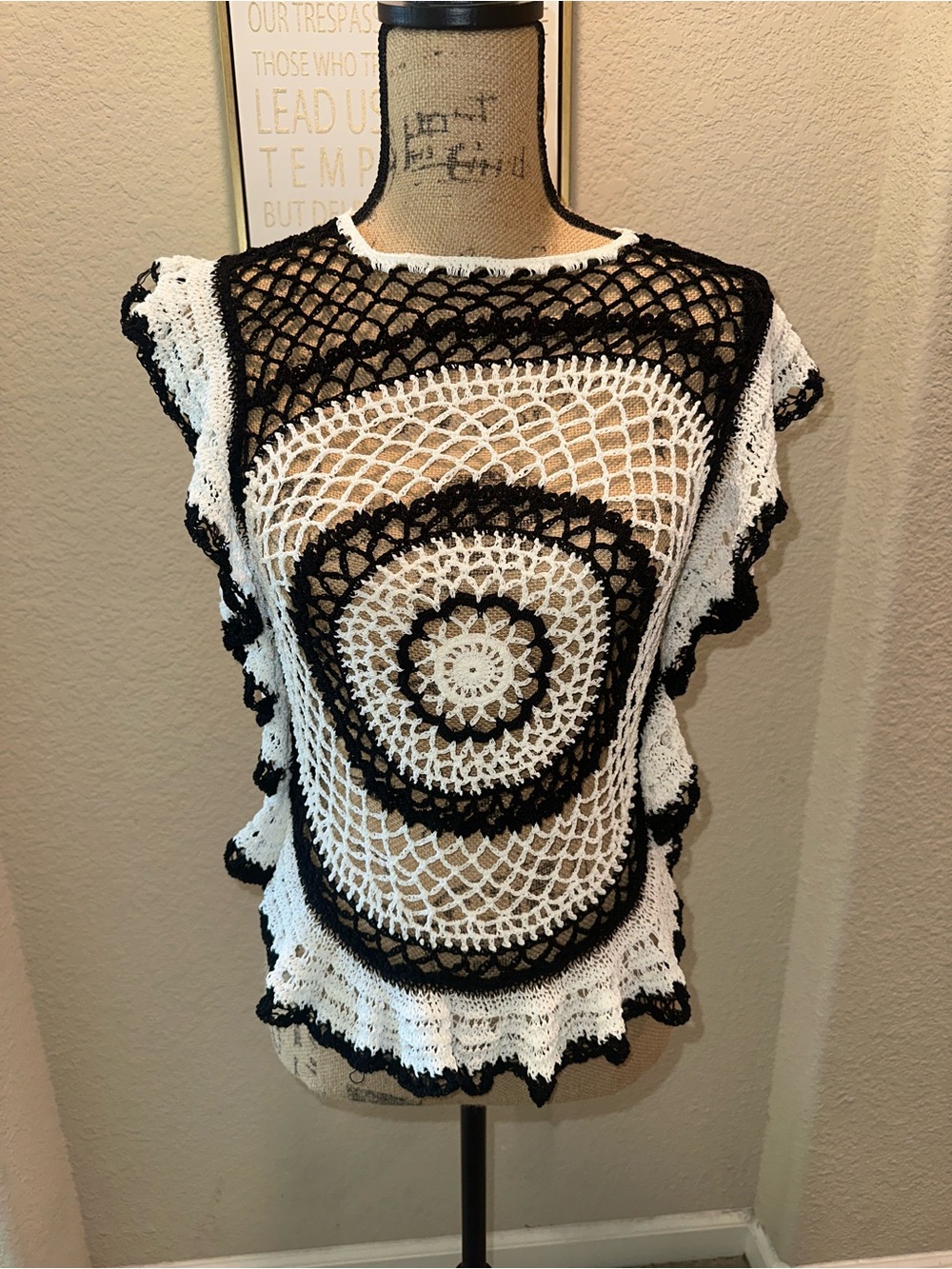 Zara Black & white crochet top with a boho vibe. Size: M